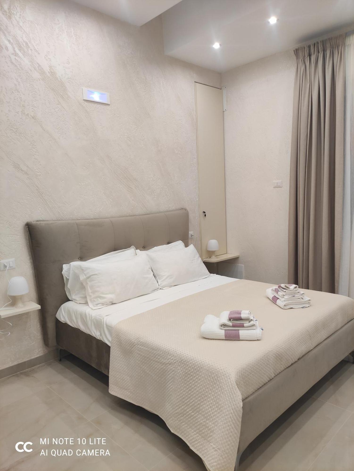 Santa Maria La Carità Maison 70 Bed & Breakfast エクステリア 写真
